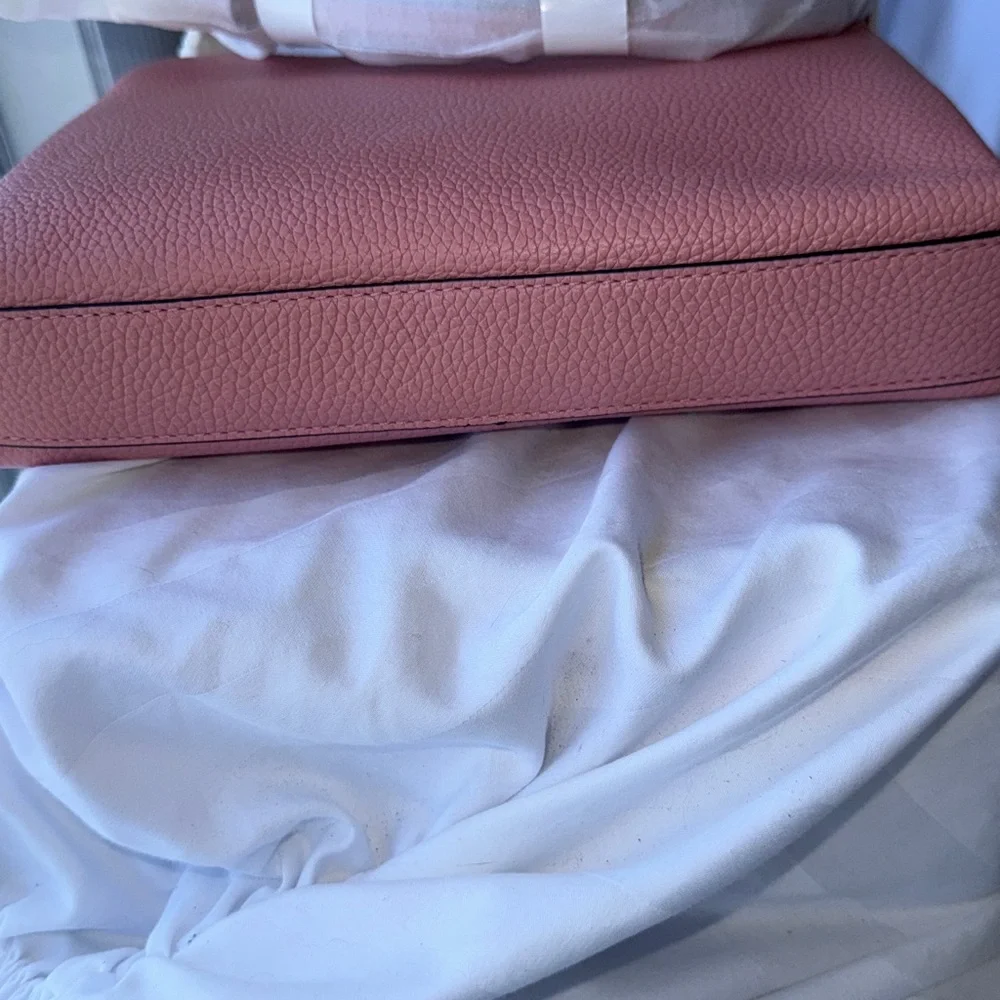 NWT - Michael Kors Blush Pink Pebbled Satchel Crossbody. - Picture 3 of 9